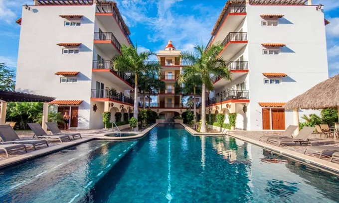 Emiliano Zapata Condominio | Villa boutique cerrada ecológica y luminosa, pasos para hacer surf, comodidades increíbles