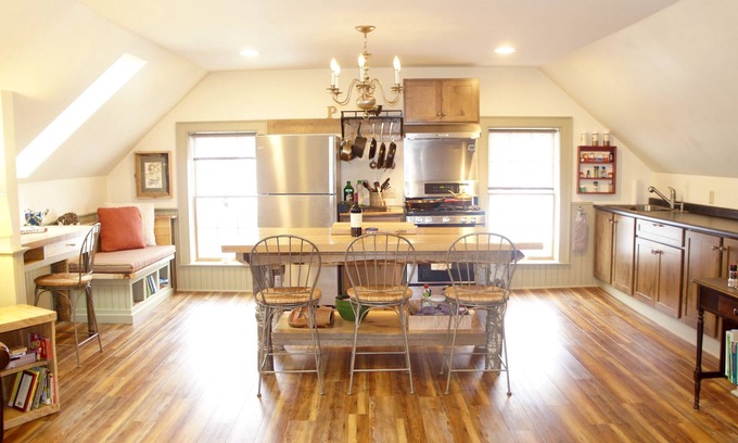 Union Apartamento | Bright Village Studio apartamento en Mid-Coast Maine
