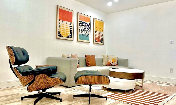Crown Heights Apartamento | Bright, warm, luxe hideaway”w” private backyard