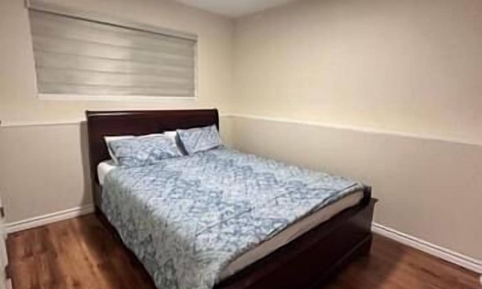 Delta Casa | Bright1 BR suite w/ free parking & wifi & Netflix & all basic amenities