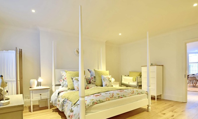 Kemptown Apartamento | Brighton Beach Apartment Parking Free On-site & EV Charger