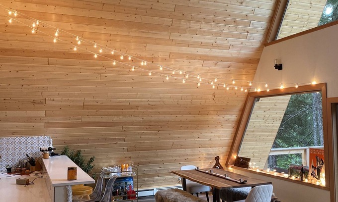 Alyeska Cabina | Brighton Haus - Classic A-Frame