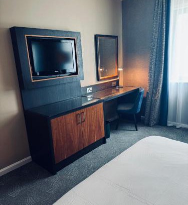 Cleveland Circle Hotel | Brighton place Hotel