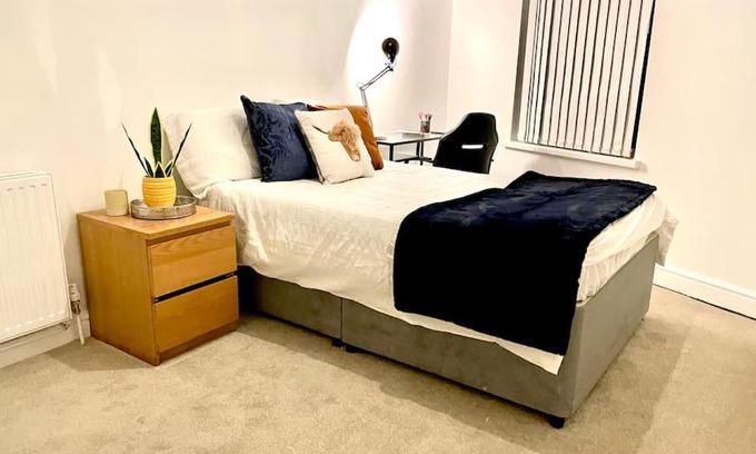 Liverpool Apartamento | Brilliant 12 person apartment with free parking and Sefton Park!