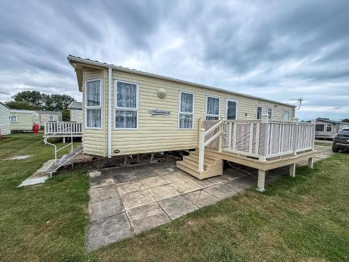 Louth Otro | Brilliant 6 Berth Caravan For Hire At Sunnydale Park In Skegness Ref 35076Af