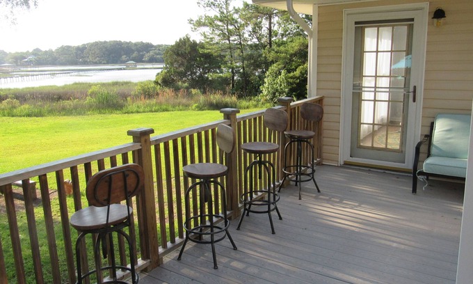Johns Island Casa | Bring the boat and water toys!Riverfront boatdock pool kayaks gamerm 6/5bd/bath
