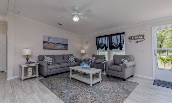 Citrus Springs Casa | Bring your boat, close to the springs, state parks, lakes and Gulf.