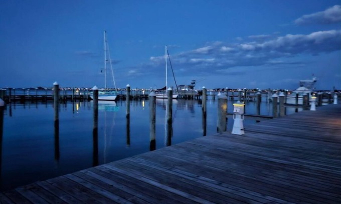 Manteo Condominio | BRING YOUR BOAT. Guest able to dock boat while during their stay.