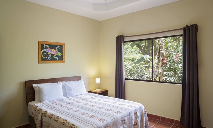 Playa Colorado Casa | Traer a su familia entera / gran grupo de amigos con estas dos casas en uno!