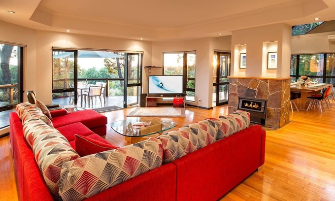 Yallingup Casa | Bringa Spacious Bushland Retreat with Scenic Views