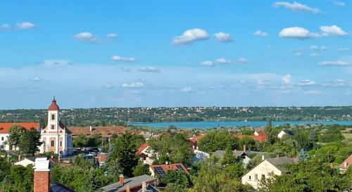 Balatonalmadi Apartamento | Brisa Balaton