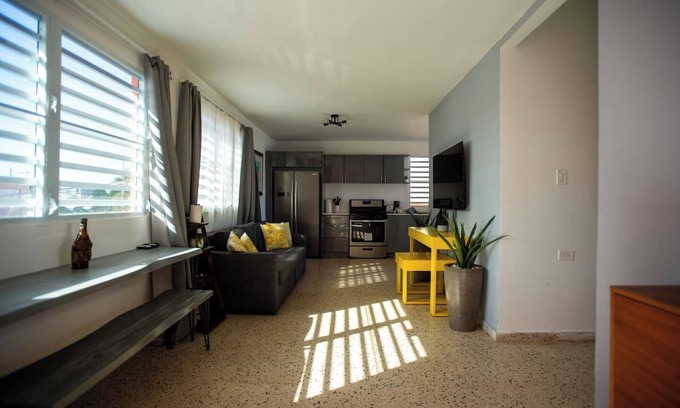 Catano Apartamento | Brisa Tropical en la Isla del Encanto