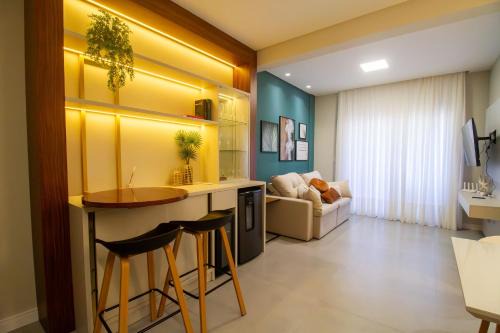 Mariscal Apartamento | Brisas do Sul 102 - Excelente apartamento 2 quartos com vista mar - Finamente mobiliado e decorado - À poucos metros da praia - (Consultar serviços de roupa de cama e banho)