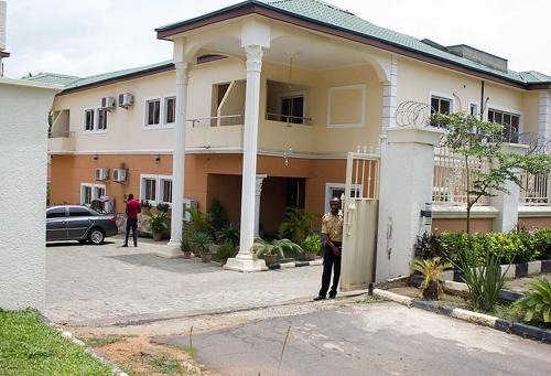 Asokoro Cabina | Bristlecone Suites - Economy Double