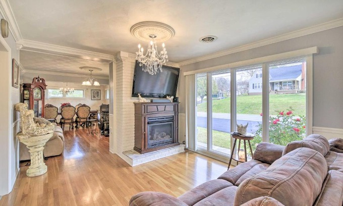 Bristol Casa | Bristol Retreat with Creek Access 2 Mi to Dtwn