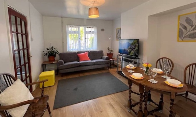 Cribbs Causeway Otro | Bristol, Southmead Comfortable and Relaxing House