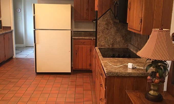 Bristol Casa | Bristol Whippoorwill Circle