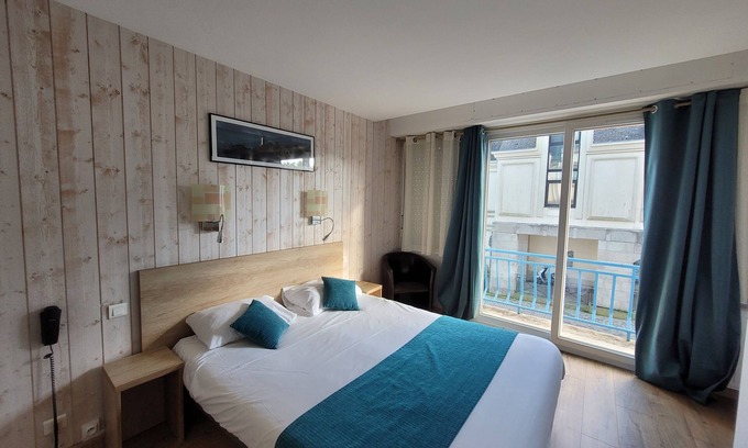 Concarneau Hotel | Brit Hotel Des Halles