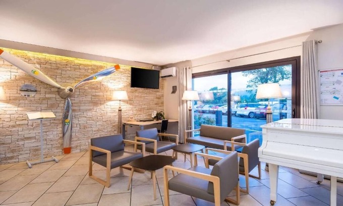 Figeac Hotel | Brit Hotel Figeac