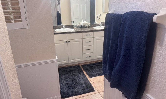 Lutz Condominio | Brithday Suit Suite with WiFi in Paradise Lakes Clothing Optional Complex