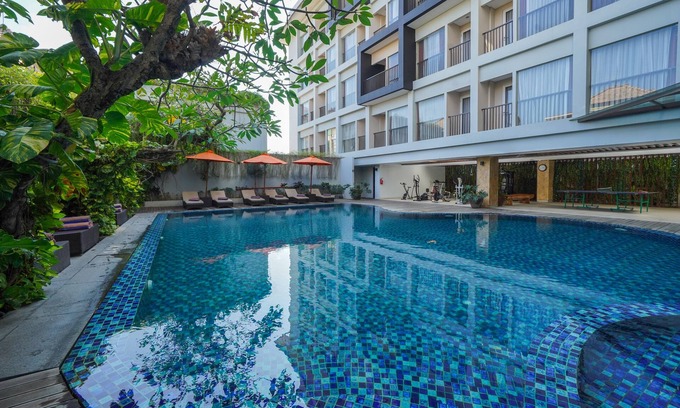 Sunset Road Hotel | Brits Hotel Legian