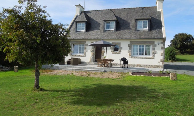 Ploumilliau Casa | Brittany house nestled in lush greenery 2.5km from the sea for 2 to 8 people