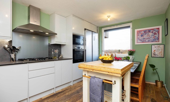Coldharbour Casa | Brixton Rooftops, by Veeve