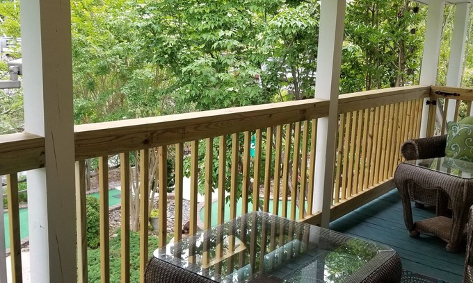 Chimney Rock Cama Y Desayuno | Broad River Inn