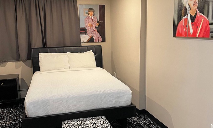 Everett Hotel | Broadway & Main Hotel