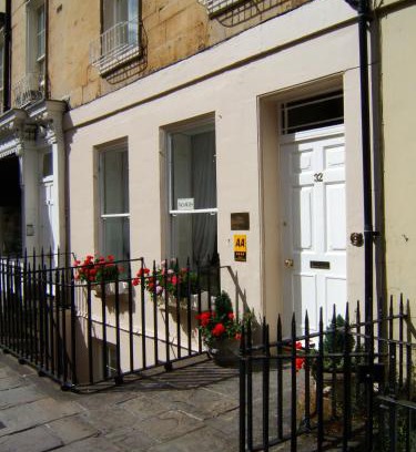 Upper Town Casa | Brocks