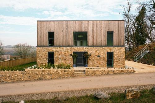 Holcombe Casa | Brockview House - Eco 4 bed