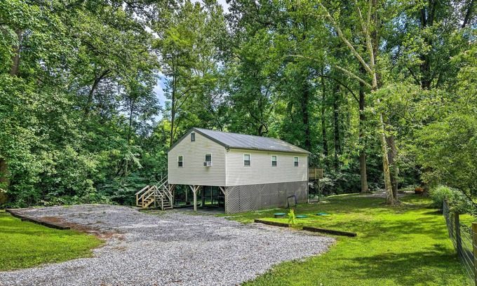 Brogue Cabina | Brogue Outdoor Retreat < 3 Mi to Boat Ramp!