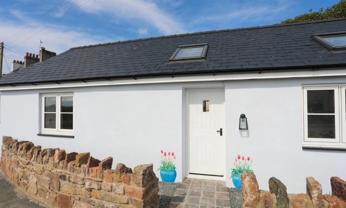 Brynsiencyn Casa | Bron Haul