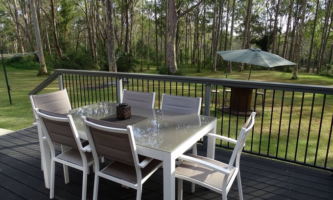 Greta Main Cabina | Bronte Lodge - Wine Country Stay, Cessnock, Hunter Valley.
