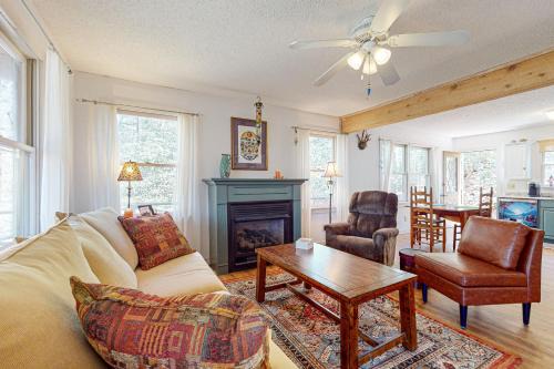 Hendersonville Casa | Brook Hollow