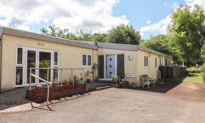 Broadwindsor Cabaña | Brookfield Lodge, BEAMINSTER