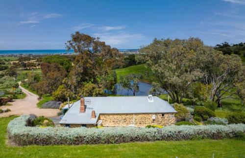 Port Elliot Casa | Brooklands Cottage 60 Heysen Rd Port Elliot - Linen Included
