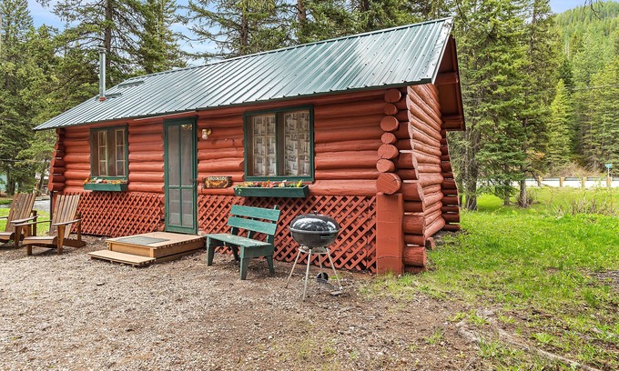 Cheyenne Crossing Cabina | Brookside cabina en Spearfish Creek