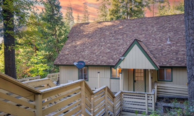 Yosemite West Cabina | Brookside Cottage Within Yosemite's Splendor