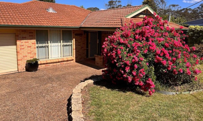 Katoomba Casa | Brougham - large house, Cahill lookout
