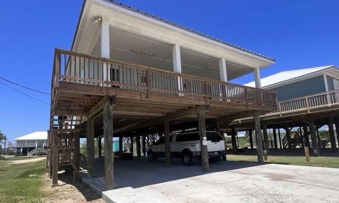 Grand Isle Casa | Broussard's Duplex A, Coastal Realty Group, Grand Isle, LA