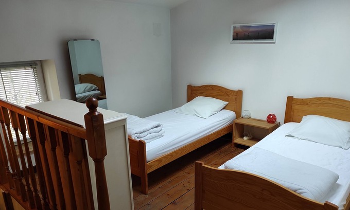 Blaye Casa | Brown Cottage **