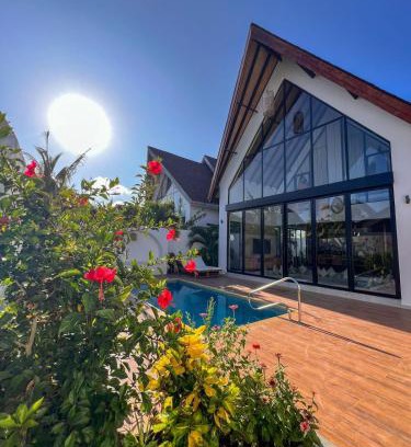 Paje Chalet De Esquí | Brownhouse Luxury 2BR Chalet with Pool in Paje