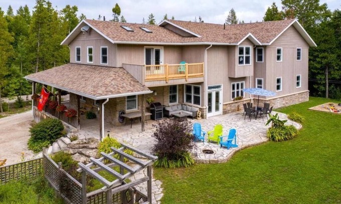 Lion's Head Casa | Bruce “GOLF” Getaways