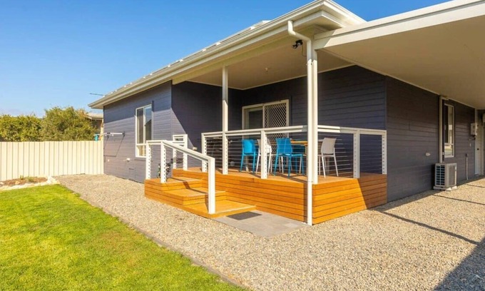 Goolwa Beach Casa | 💲 Bryant Blue 10 Bryant Crescent, Goolwa Beach