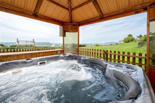 Mynytho Apartamento | Bryn Refail Bach