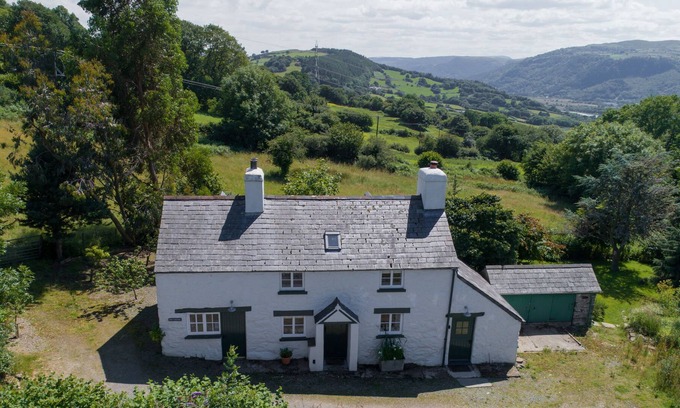 Eglwysbach Cabaña | Desde £ 25 por persona por noche, 2 camas, casa de vacaciones para 4 personas con estufa de leña en Colwyn Bay, Norte
