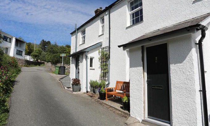 Menai Bridge Casa | Bryn Teg Cottage
