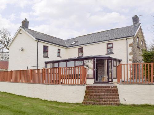 Whitland Casa | Brynhowell