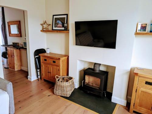 Llandysul Casa | Brynmyrddin, Penrhiwllan